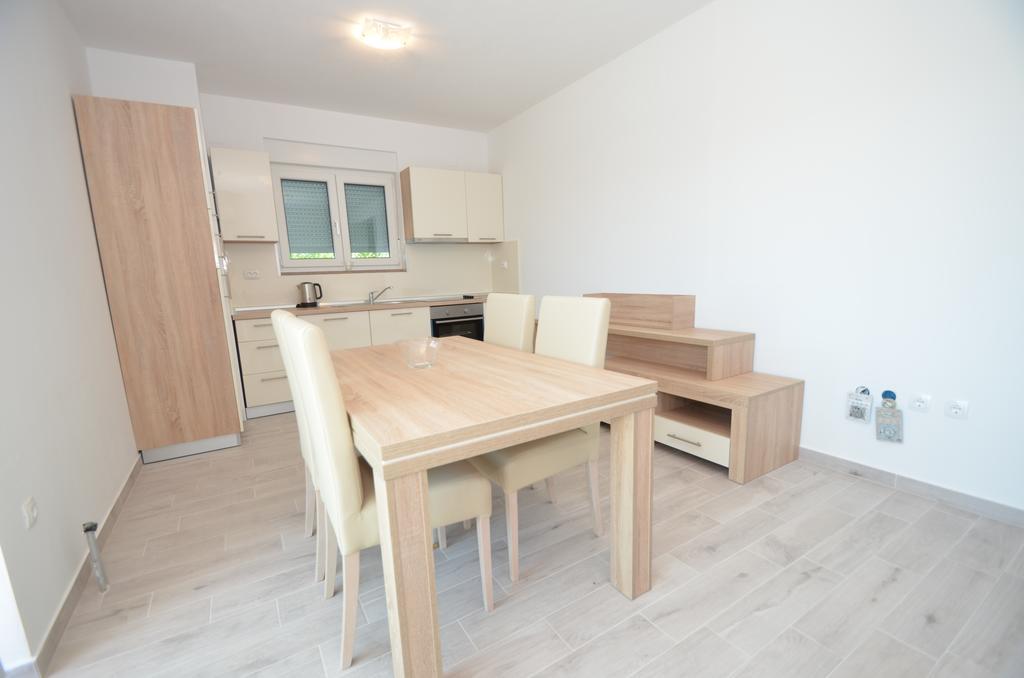 Apartment Anica Kuk Starigrad Paklenica Zimmer foto
