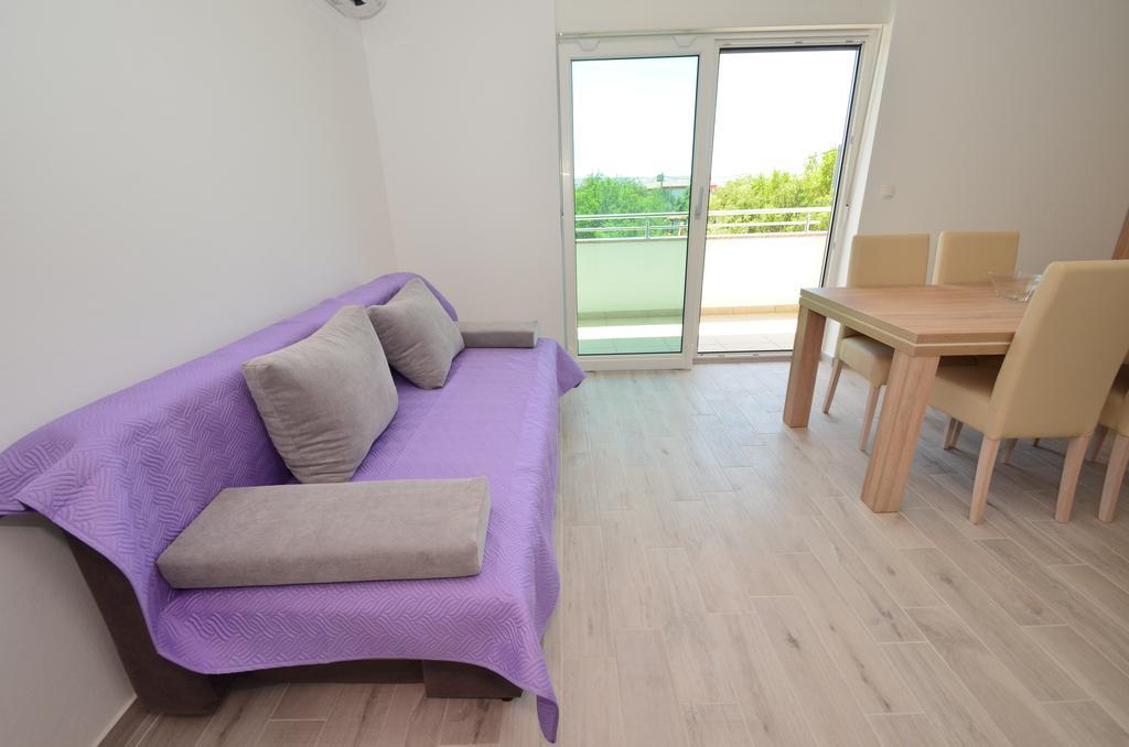 Apartment Anica Kuk Starigrad Paklenica Zimmer foto