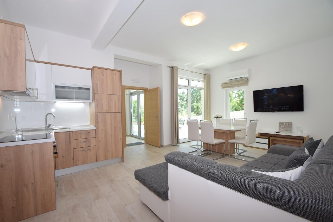 Apartment Anica Kuk Starigrad Paklenica Exterior foto