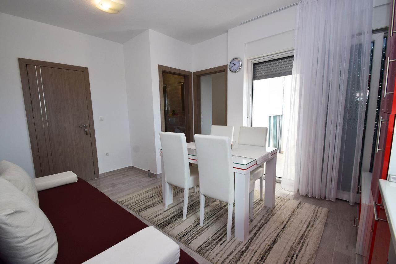 Apartment Anica Kuk Starigrad Paklenica Exterior foto